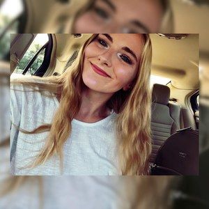 Meet your Posher, Makayla